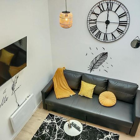 Sublime Appart Renove Duplex Centre Ville 4Pers Wifi Saint-Quentin  Bagian luar foto