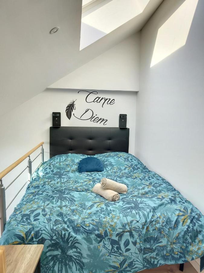 Sublime Appart Renove Duplex Centre Ville 4Pers Wifi Saint-Quentin  Bagian luar foto