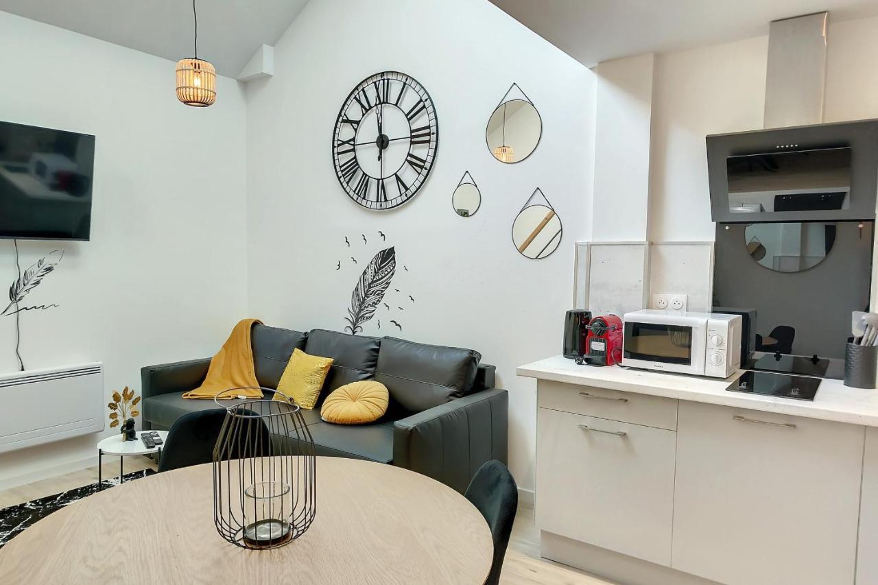 Sublime Appart Renove Duplex Centre Ville 4Pers Wifi Saint-Quentin  Bagian luar foto